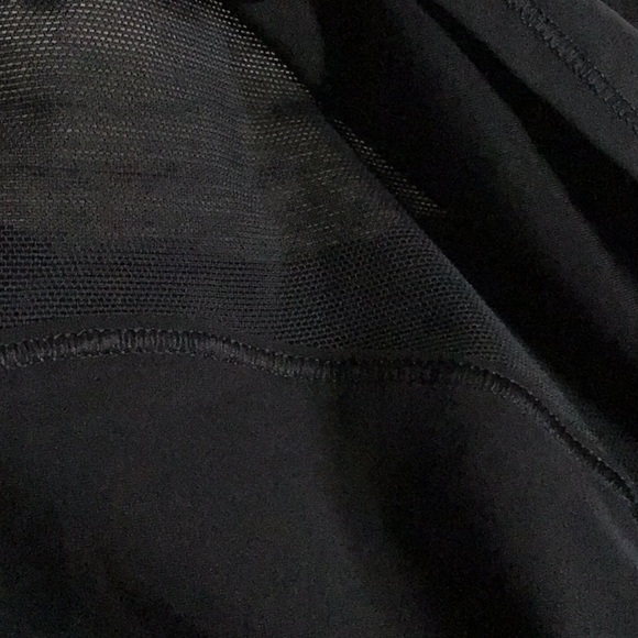 Lululemon UV Protection Fold-Over Running T-Shirt - Picture 10 of 12